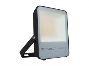 30W LED reflektor G8 Fekete Test 6400K 185 lm/W